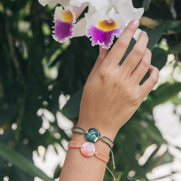 SMALL WOVEN /BEADED-BRACELET -RP62D.